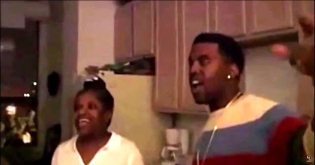 Jest wzruszające video Kanye Westa z mamą sprzed lat (VIDEO) Jest wzruszające video Kanye Westa z mamą sprzed lat (VIDEO)