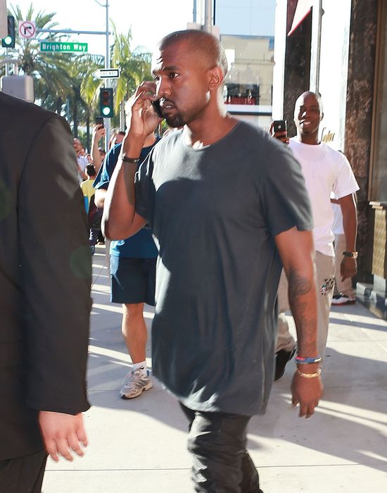 Kanye West szykuje się do ślubu? (FOTO)