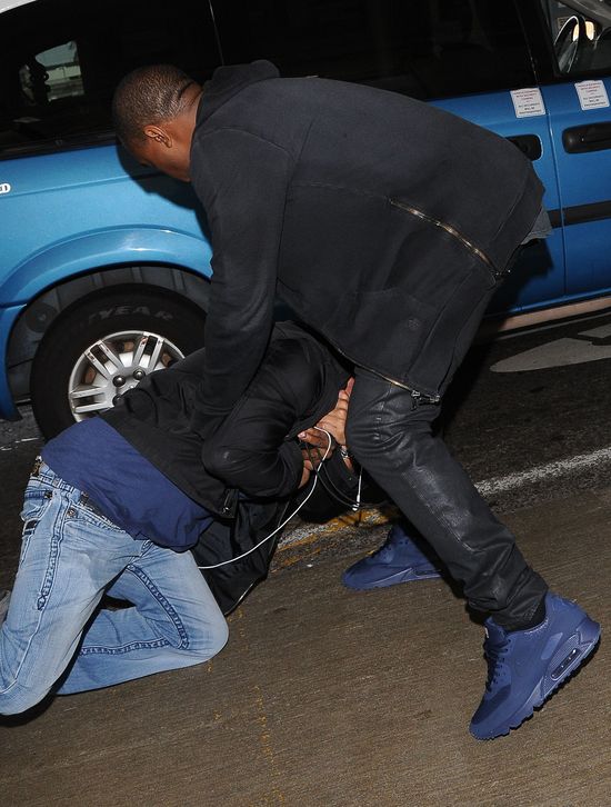 Kanye West POBIŁ paparazzi (FOTO)