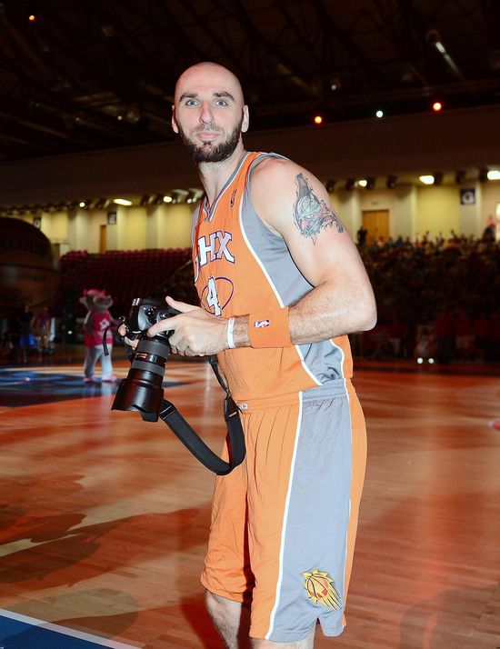 Nie poznalibyście Marcina Gortata... z bujną fryzurą! (FOTO) Nie poznalibyście Marcina Gortata... z bujną fryzurą! (FOTO)