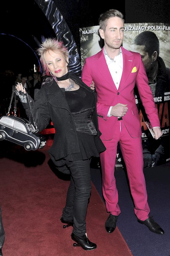 Łukasz Jakóbiak OŚMIESZONY w amerykańskim show! (VIDEO) Łukasz Jakóbiak OŚMIESZONY w amerykańskim show! (VIDEO)