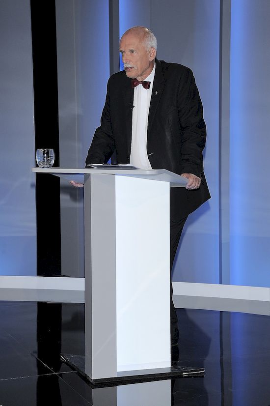 Janusz Korwin-Mikke ODCINA SIĘ od aresztowanej córki!