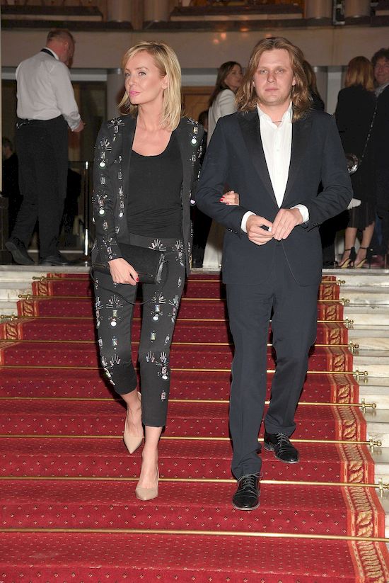 Piotr Starak udostępnił ślubne zdjęcie z Agnieszką Szulim! Piotr Starak udostępnił ślubne zdjęcie z Agnieszką Szulim!