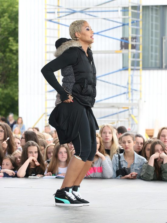 Maff bez retuszu i masa celebrytów na imprezie w Sopocie 