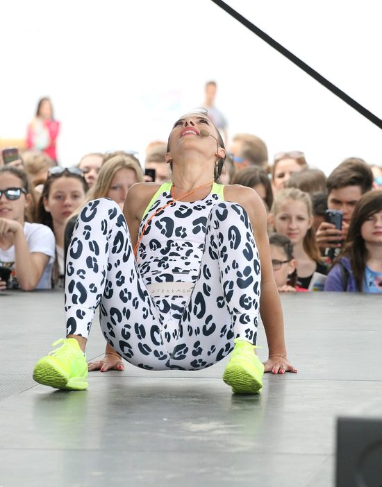 Maff bez retuszu i masa celebrytów na imprezie w Sopocie 