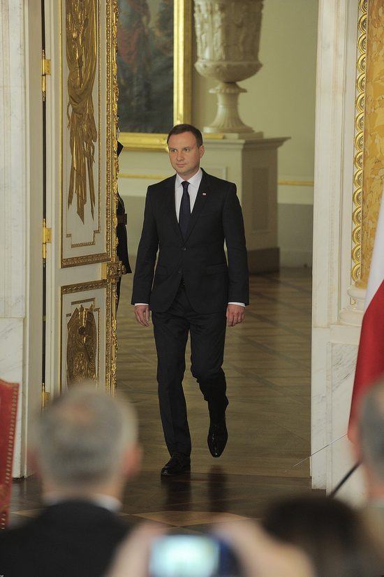 Jak Agata i Kinga Duda wypadły na nadaniu orderów? Jak Agata i Kinga Duda wypadły na nadaniu orderów?