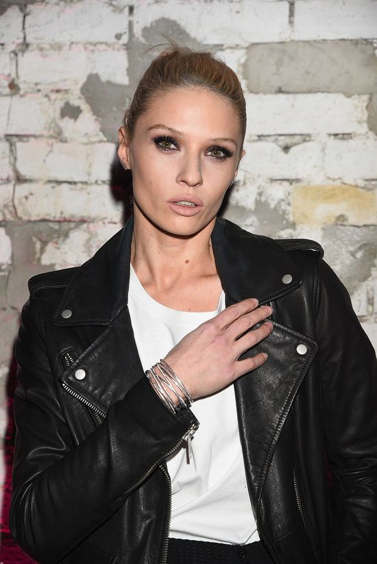 Czy taka stylizacja pasuje do Magdy Samborskiej?