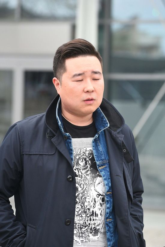 Rasistowski atak na Bilguuna Ariunbaatara! Prezenter został... pobity!