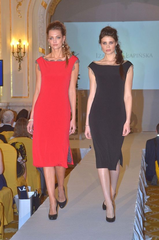 Miss Polski i Miss Supranational na pokazie nowej kolekcji Izabeli Łapińskiej