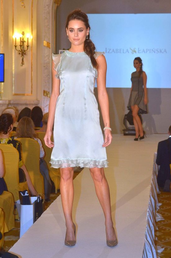 Miss Polski i Miss Supranational na pokazie nowej kolekcji Izabeli Łapińskiej