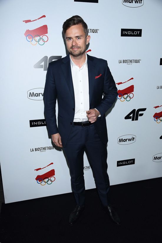 Adam Hofman schudł 40 kilogramów! Jest nie do poznania! (FOTO) Adam Hofman schudł 40 kilogramów! Jest nie do poznania! (FOTO)