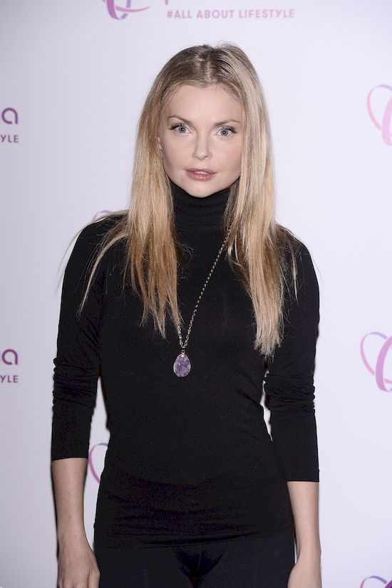 Iza Miko pokazała szokującym film, na którym... KADZI WAGINĘ