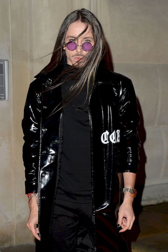 Michał Szpak OBRZUCONY jajkami! Michał Szpak OBRZUCONY jajkami!