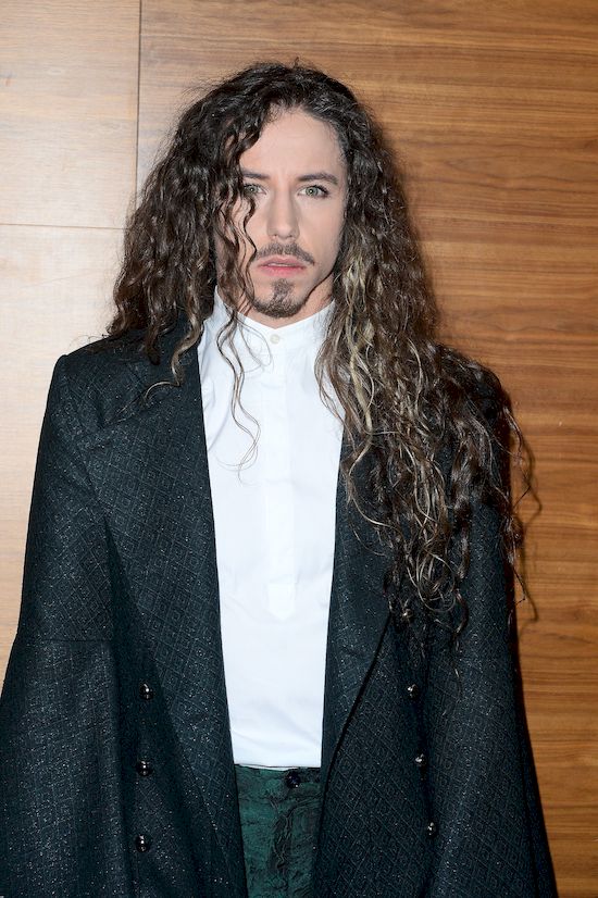 Michał Szpak OBRZUCONY jajkami! Michał Szpak OBRZUCONY jajkami!