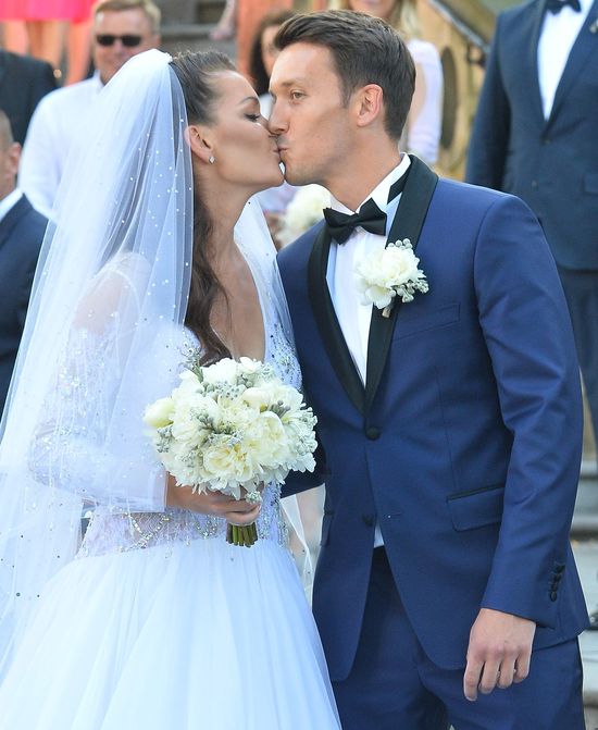 Fani ZWARIOWALI na punkcie sukienki Uli Radwańskiej! (FOTO) Fani ZWARIOWALI na punkcie sukienki Uli Radwańskiej! (FOTO)