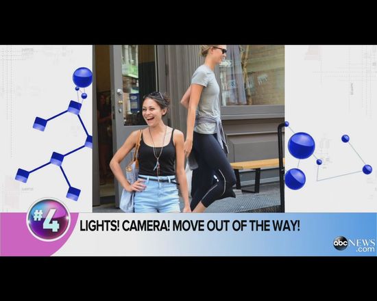 Kara Dudley wykorzystała sytuację i zapozowała do zdjęć