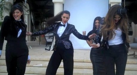 Kardashianki nagrały wideo do Lady Marmalade [VIDEO]