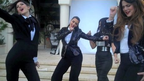 Kardashianki nagrały wideo do Lady Marmalade [VIDEO]