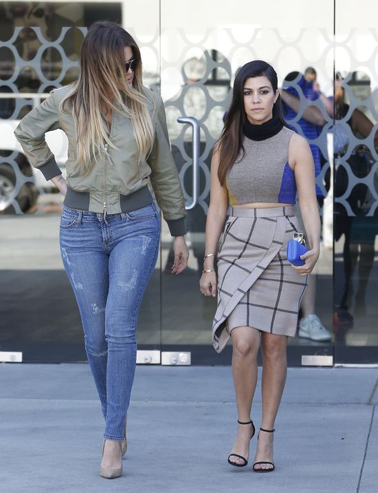 Khloe i Kourtney Kardashian popełniły gafę?! (FOTO)