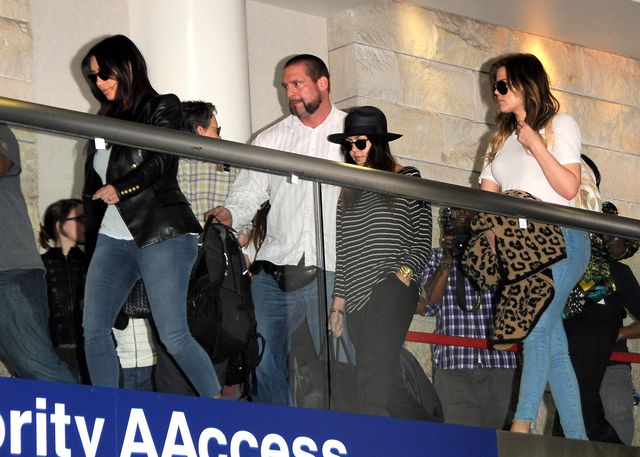 Kiki, Koko i Kourtney Kardashian gotowe do odlotu (FOTO)