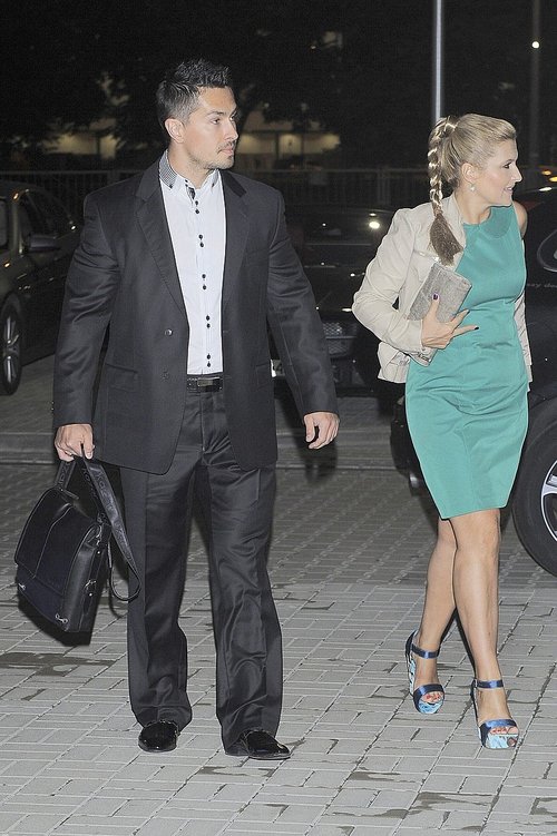 Czy Skrzynecka wreszcie konsultuje się ze stylistą? (FOTO) Czy Skrzynecka wreszcie konsultuje się ze stylistą? (FOTO)