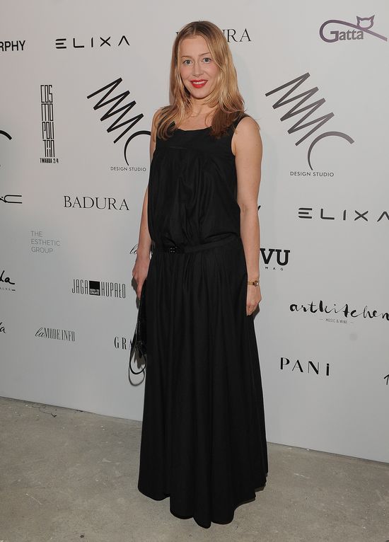 Katarzyna Warnke tłumaczy się ze zdjęcia z Biblią w łóżku