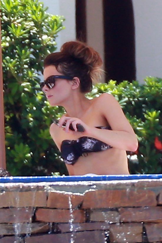 Kate Beckinsale w bikini (FOTO)