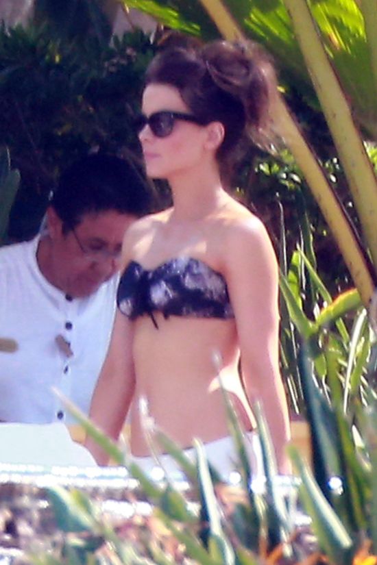 Kate Beckinsale w bikini (FOTO)