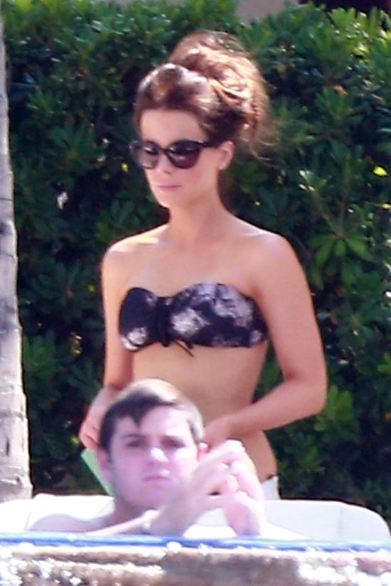 Kate Beckinsale w bikini (FOTO)
