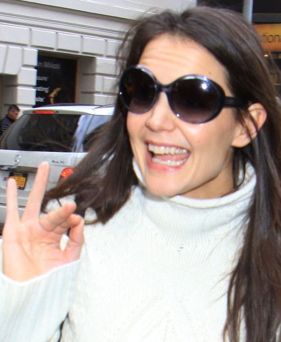 Uśmiechnięta od ucha do ucha Katie Holmes (FOTO)