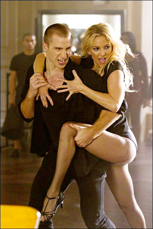 Kate Hudson w kabaretkach (FOTO)