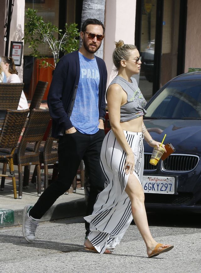 Zaraz, zaraz! Ona miała mieszkać z Bradem Pittem! (ZDJĘCIA)