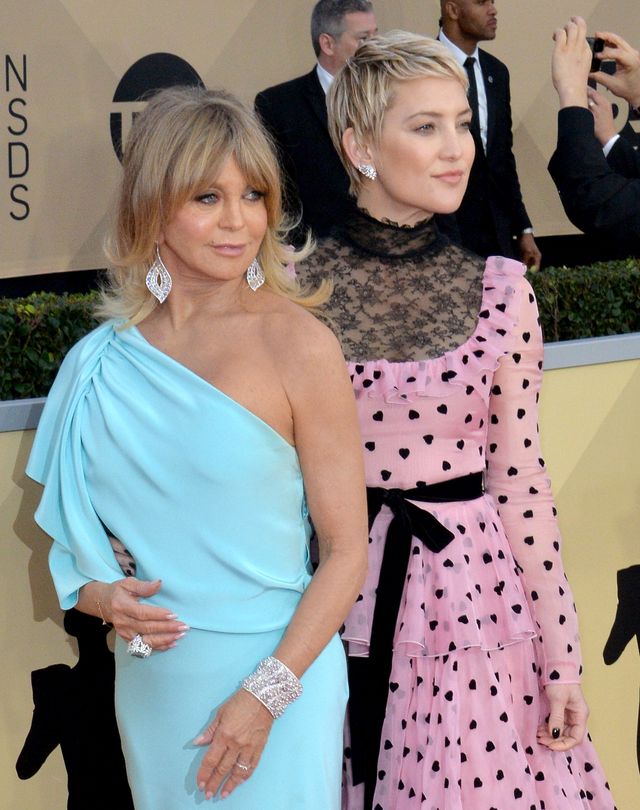 To chyba najgorsza stylizacja w karierze Kate Hudson (ZDJĘCIA)
