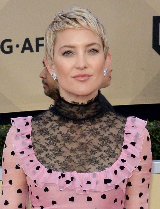 To chyba najgorsza stylizacja w karierze Kate Hudson (ZDJĘCIA)