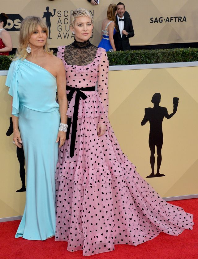 To chyba najgorsza stylizacja w karierze Kate Hudson (ZDJĘCIA)