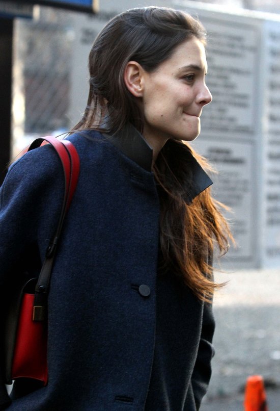 Katie Holmes bez makijażu (FOTO)