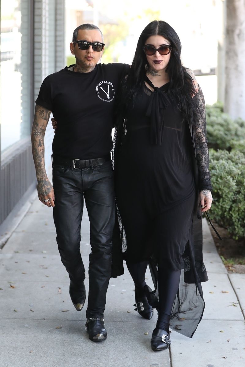 Kat Von D ma już DUŻY ciążowy brzuszek (ZDJĘCIA)