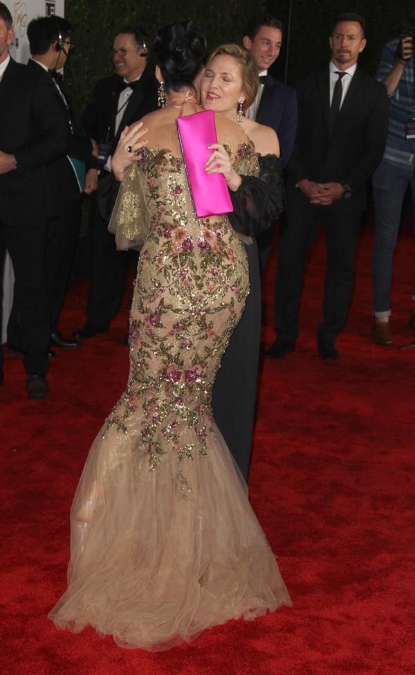 Jeśli nie chcesz poczuć zazdrości, nie oglądaj sukienki Katy Perry (FOTO)