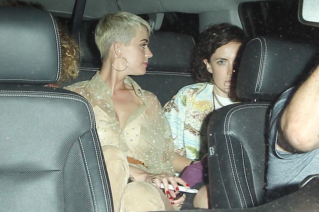 Jak Katy Perry ubrała się na kolację z Robertem Pattinsonem? (ZDJĘCIA)