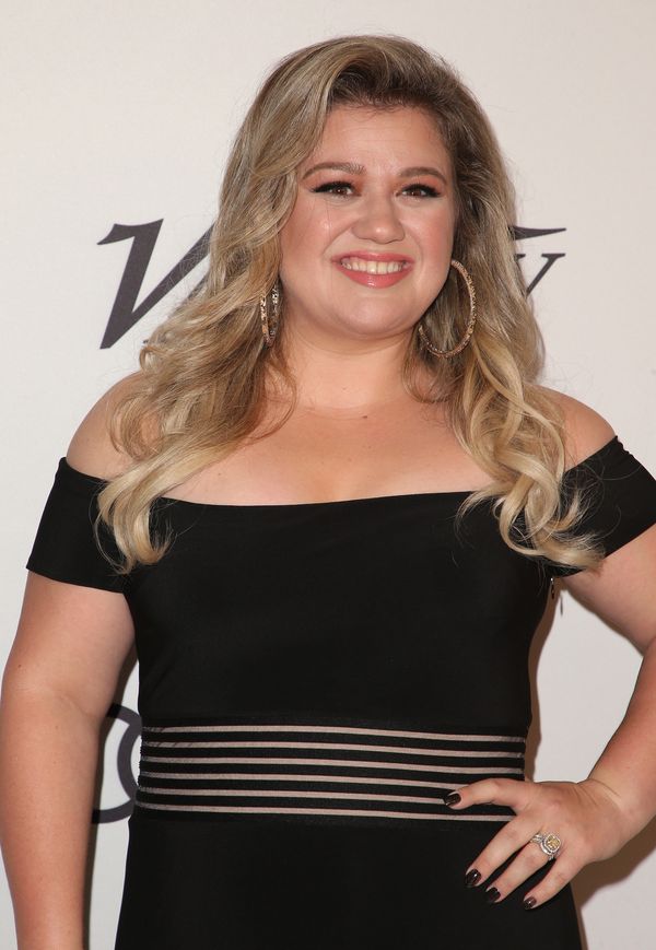 CHCIAŁAM SIĘ ZABIĆ - Kelly Clarkson wspomina lata, gdy musiała się odchudzać