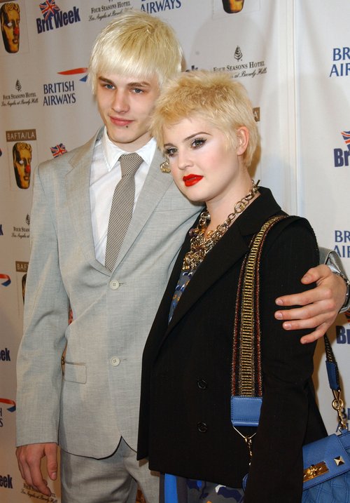 Kelly Osbourne schudła 30 kilogramów i pozuje w bikini 