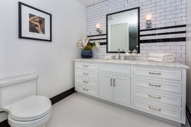 Kendall Jenner kupiła dom. Mamy mnóstwo zdjęć (FOTO) Kendall Jenner kupiła dom. Mamy mnóstwo zdjęć (FOTO)