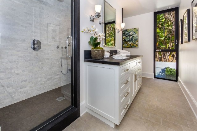 Kendall Jenner kupiła dom. Mamy mnóstwo zdjęć (FOTO) Kendall Jenner kupiła dom. Mamy mnóstwo zdjęć (FOTO)