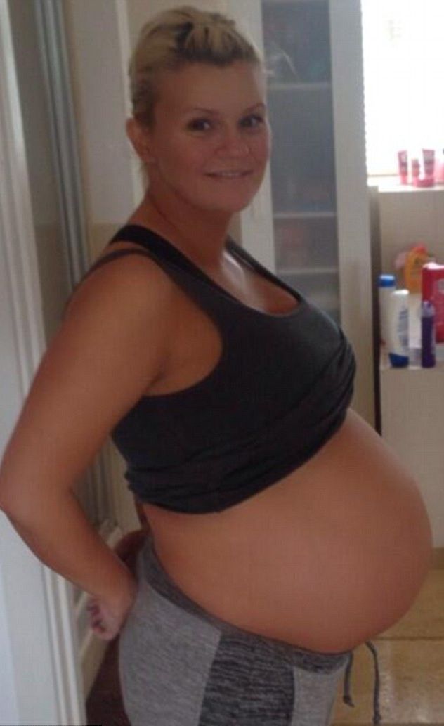 Kto tym razem pochwalił się brzuszkiem? (FOTO)