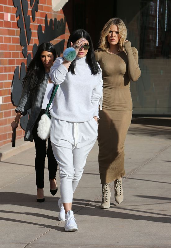 Ten mężczyzna przewidział DRUZGOCĄCĄ przyszłość Kardashianek