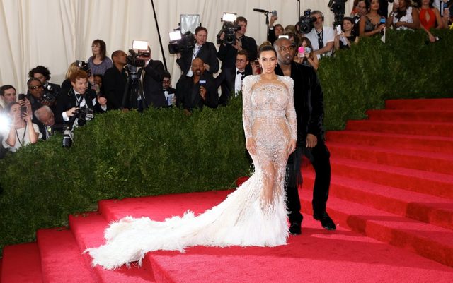 Ach ten Kanye! Khloe pokazała zdjęcie szwagra i siostry Ach ten Kanye! Khloe pokazała zdjęcie szwagra i siostry