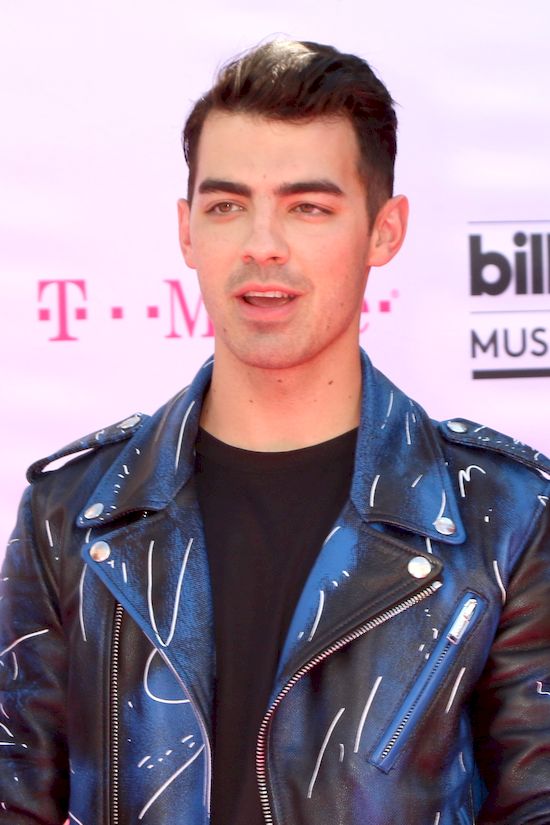 Wow! Joe Jonas spotyka się z gwiazdą Gry o Tron! Wow! Joe Jonas spotyka się z gwiazdą Gry o Tron!