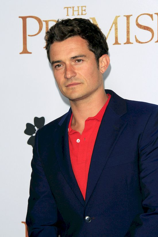 Seksowna kelnerka zwolniona z pracy za SEKS z Orlando Bloomem!