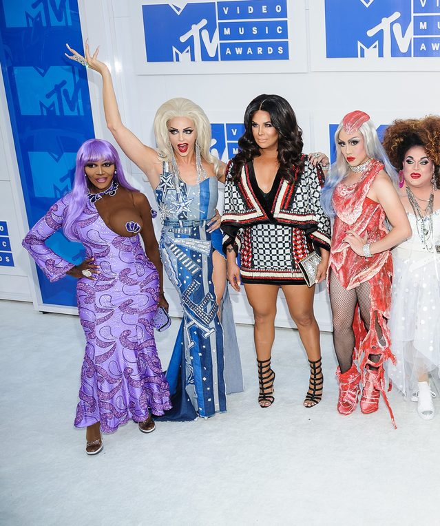 Co tam Beyonce! Zobaczcie najbardziej kiczowate stylizacje gali MTV VMA (FOTO) Co tam Beyonce! Zobaczcie najbardziej kiczowate stylizacje gali MTV VMA (FOTO)