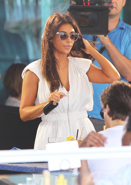 Kardashianowie - kolacja w towarzystwie kamer (FOTO) Kardashianowie - kolacja w towarzystwie kamer (FOTO)